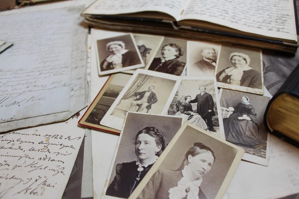Écrivaine biographe à Bordeaux, j'écris vos histoires de vie.